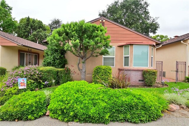517 E Washington Blvd, Pasadena, CA 91104 - view of home's exterior with stucco siding
