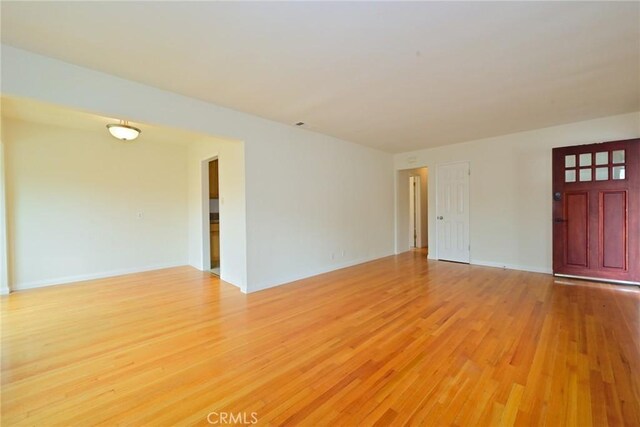 517 E Washington Blvd, Pasadena, CA 91104 - unfurnished room featuring light wood-type flooring and baseboards