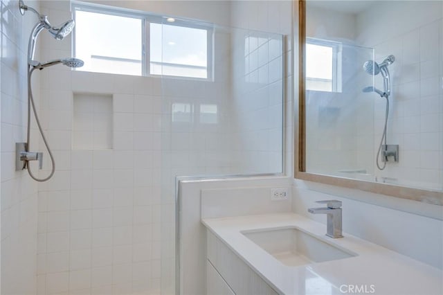 2823 Lily Ln, El Monte, CA 91733 - full bath with tiled shower and vanity