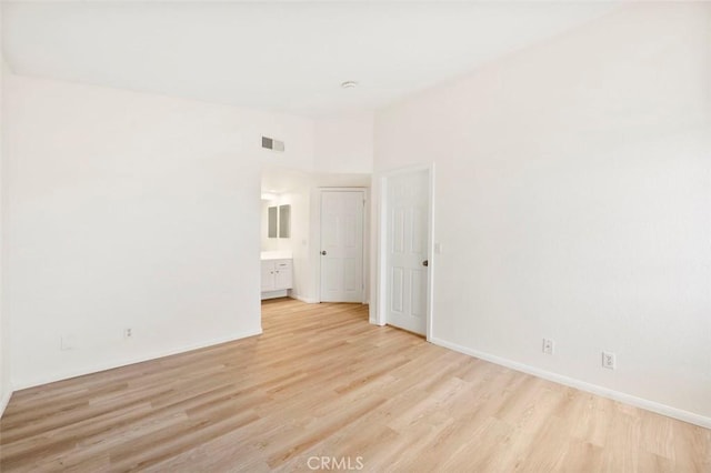 42140 Lyndie Ln Unit 12, Temecula, CA 92591 - unfurnished room with light wood-style flooring