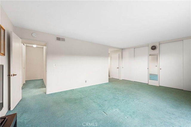 6991 Caminito Perico, San Diego, CA 92119 - empty room featuring light colored carpet and a smoke detector