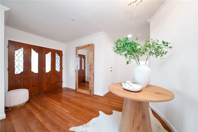 3823 Via Manzana, San Clemente, CA 92673 - entrance foyer featuring wood finished floors and crown molding