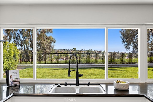 10 Novilla, Laguna Niguel, CA 92677 - sunroom / solarium featuring a sink