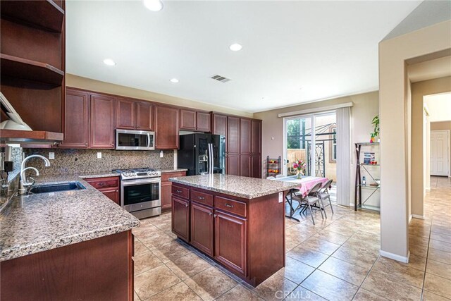 3135 Hibiscus Pt, Hemet, CA 92545 - photo 12