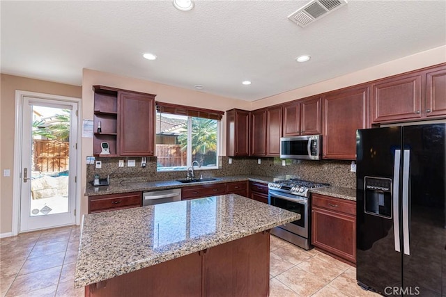3135 Hibiscus Pt, Hemet, CA 92545 - photo 11