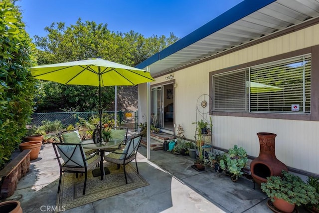 2851 Rolling Hills Dr Unit 255, Fullerton, CA 92835 - view of patio / terrace featuring outdoor dining area