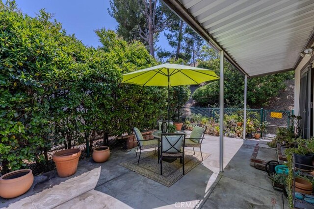 2851 Rolling Hills Dr Unit 255, Fullerton, CA 92835 - view of patio / terrace with outdoor dining space