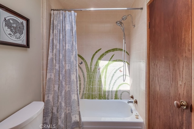 2741 S Walker Ave, San Pedro, CA 90731 - bathroom with toilet and shower / bath combo with shower curtain