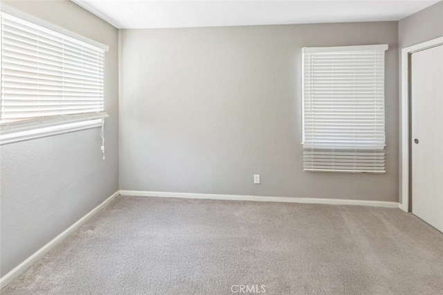 15917 Lee St, Mojave, CA 93501 - carpeted empty room with baseboards
