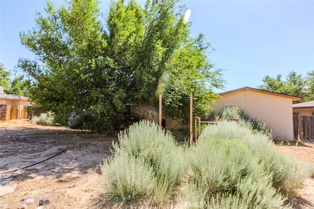 15917 Lee St, Mojave, CA 93501 - view of yard