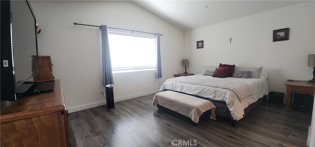315 Fuente Dr, Guadalupe, CA 93434 - bedroom featuring vaulted ceiling and wood finished floors