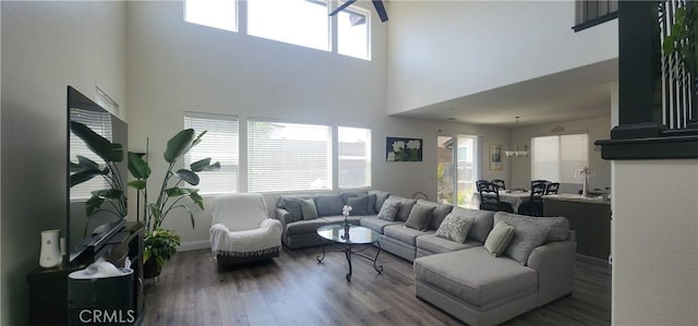 315 Fuente Dr, Guadalupe, CA 93434 - living area with a high ceiling and wood finished floors