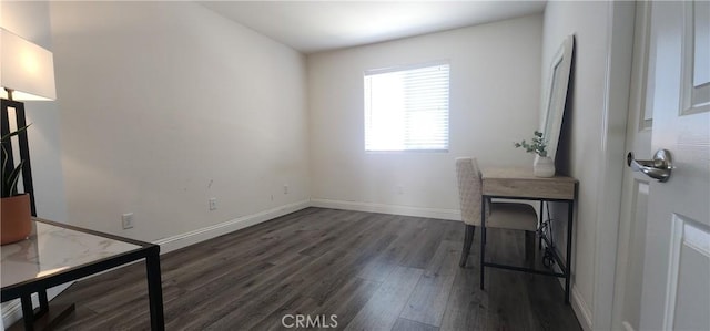 315 Fuente Dr, Guadalupe, CA 93434 - unfurnished office with wood finished floors and baseboards