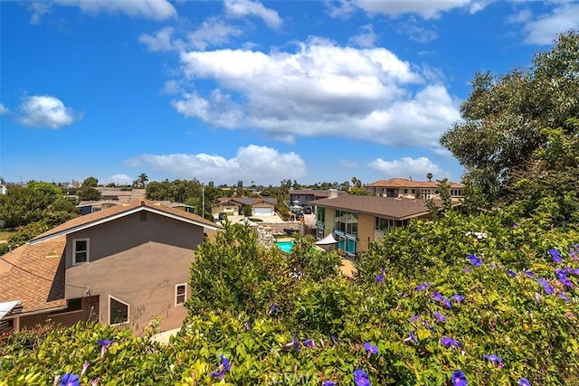5591 Kenwood Ave, Buena Park, CA 90621 - aerial view of residential area featuring a pool