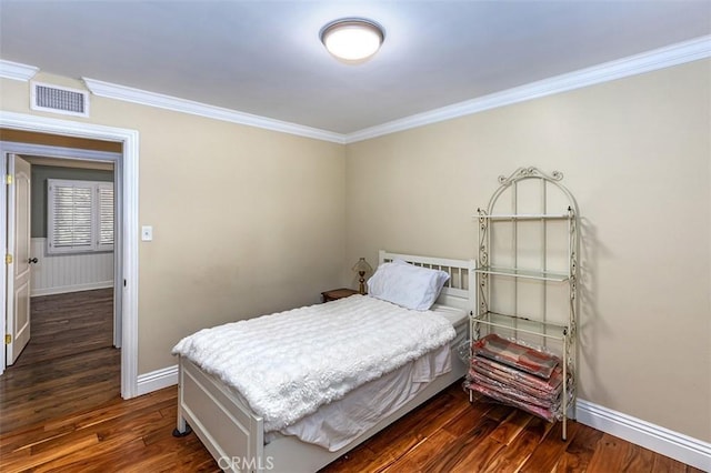 5591 Kenwood Ave, Buena Park, CA 90621 - bedroom featuring dark wood finished floors and ornamental molding