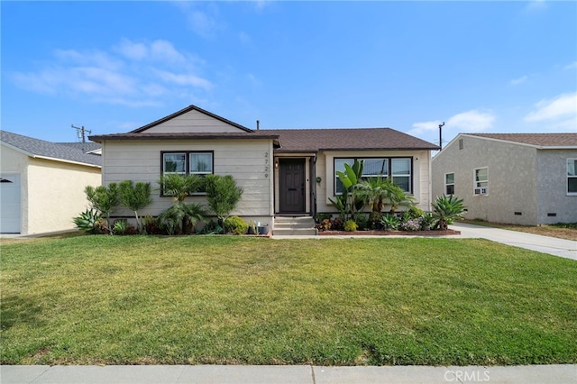 2729 Fairman St, Lakewood, CA 90712 - ranch-style home featuring a front lawn