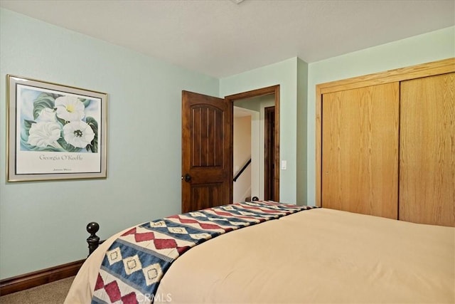 207 N Fairway Dr N, Lake Arrowhead, CA 92391 - bedroom with carpet and a closet