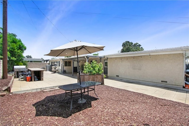 467 W Casad St, Covina, CA 91723 - back of house with a patio area, crawl space, and stucco siding