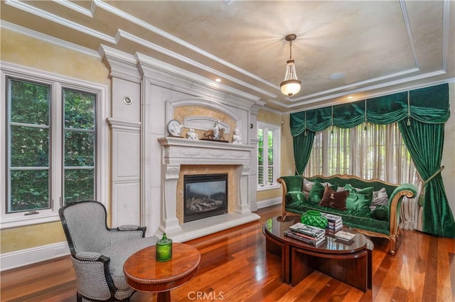919 S Gretna Green Way, Los Angeles, CA 90049 - living area featuring ornamental molding, wood finished floors, and a premium fireplace