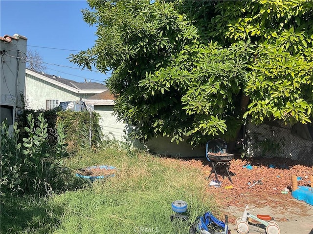 1330 E 56th St, Long Beach, CA 90805 - view of yard