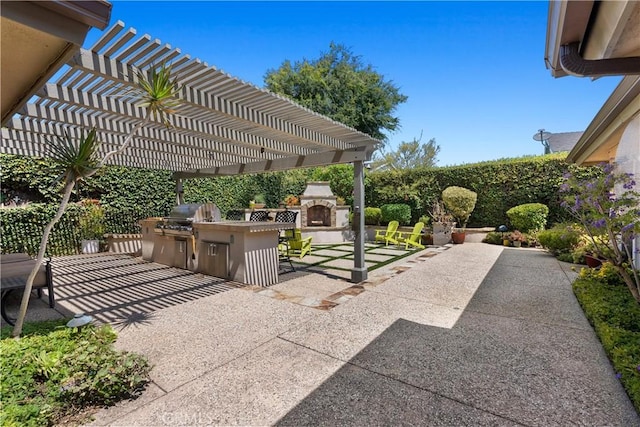 1225 Carlsbad St, Placentia, CA 92870 - view of patio with area for grilling and a pergola