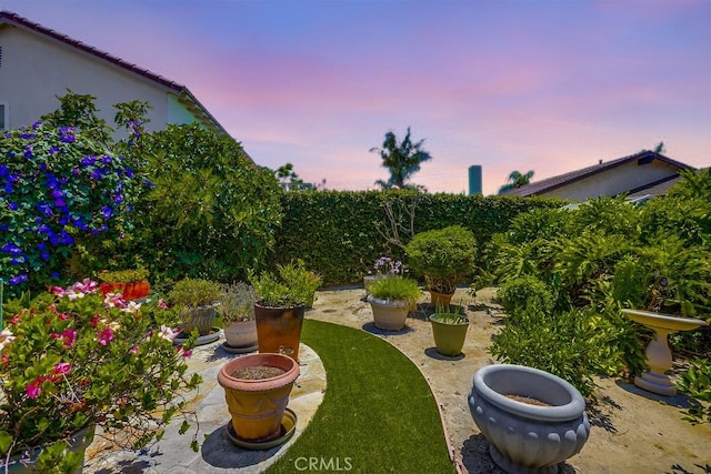 13418 Palm Pl, Cerritos, CA 90703 - view of yard