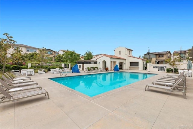 660 Westbrook Loop, San Marcos, CA 92078 - community pool featuring a patio area and a residential view