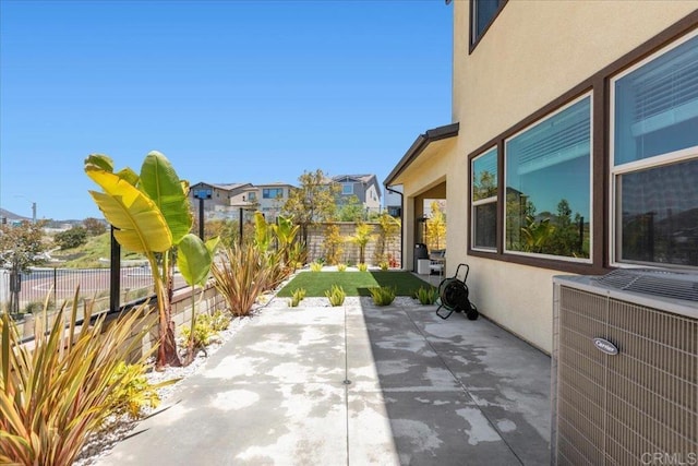 660 Westbrook Loop, San Marcos, CA 92078 - fenced backyard featuring a patio