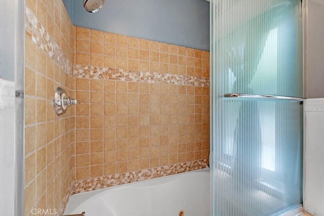 7951 Woodlake Ave, West Hills, CA 91304 - full bath featuring a combined bath / shower with jetted tub