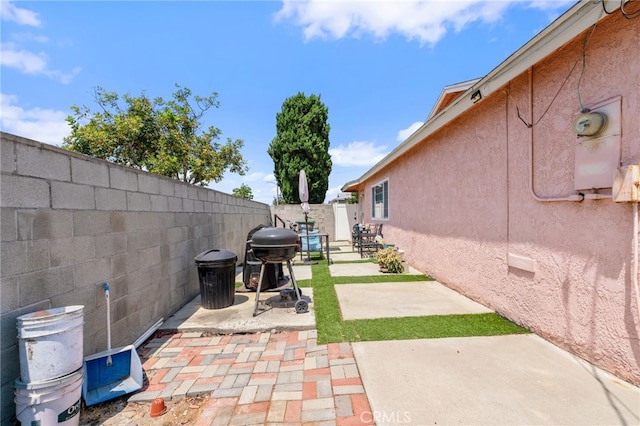 19722 Tajauta Ave, Carson, CA 90746 - fenced backyard with a patio area