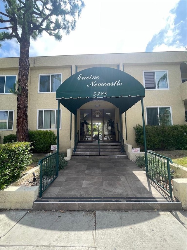 5328 Newcastle Ave Unit 26, Encino, CA 91316 - view of property