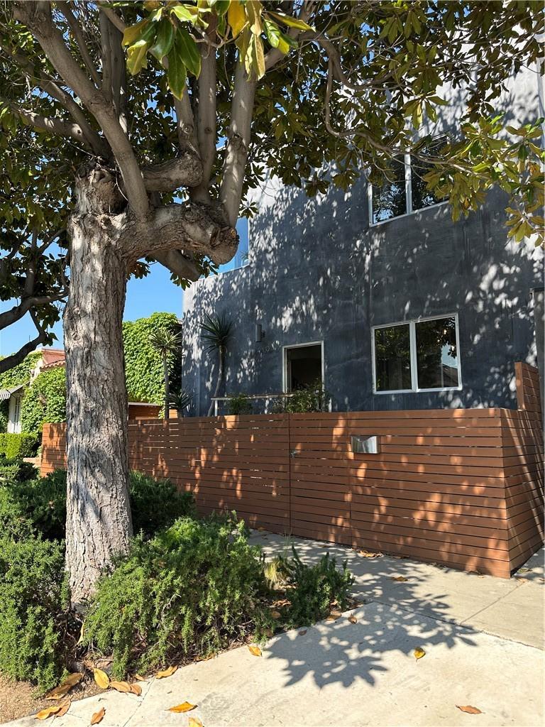1419 Angelus Ave, Los Angeles, CA 90026 - photo 2