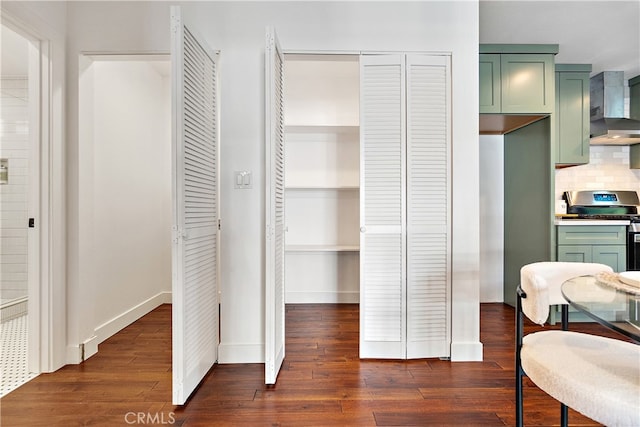 229 S Kingsley Dr, Los Angeles, CA 90004 - view of closet