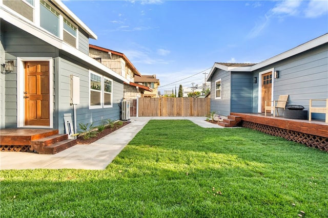 229 S Kingsley Dr, Los Angeles, CA 90004 - view of yard