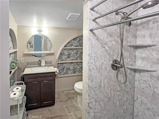 400 S Flower St Unit 131, Orange, CA 92868 - full bath with a shower and vanity