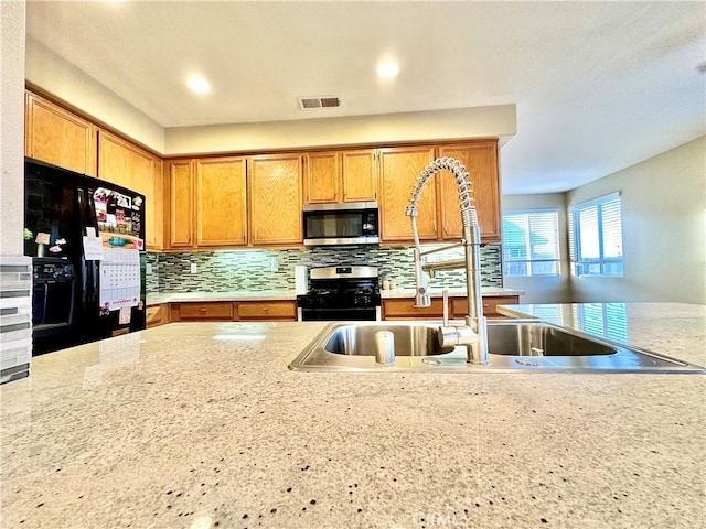 14773 Delicious St, Adelanto, CA 92301 - photo 8