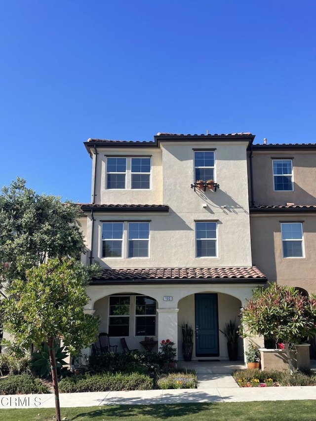 190 Chickasaw St, Ventura, CA 93001 - view of front of home with a tile roof and stucco siding