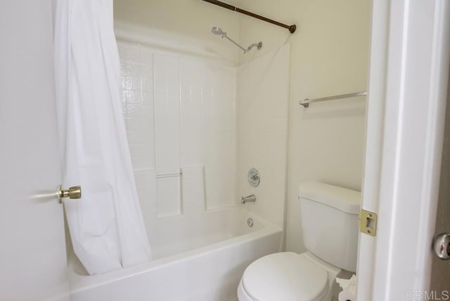 4620 Los Alamos Way Unit C, Oceanside, CA 92057 - full bathroom with toilet and shower / bathtub combination with curtain