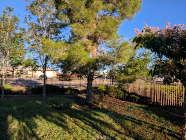 8323 Peach Ave, Hesperia, CA 92345 - photo 12