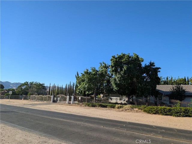 8323 Peach Ave, Hesperia, CA 92345 - photo 7