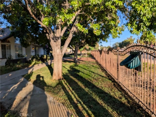 8323 Peach Ave, Hesperia, CA 92345 - photo 14