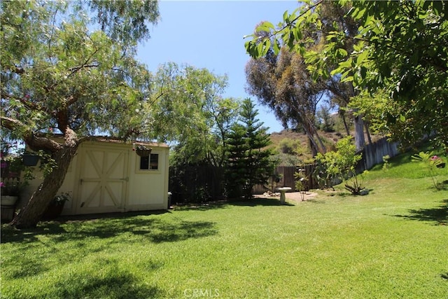 23281 Via Bahia, Mission Viejo, CA 92691 - view of yard with a storage shed