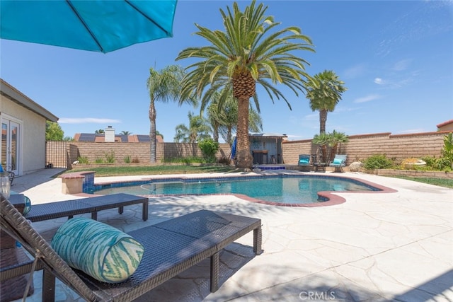 1225 Old Hickory Rd, Corona, CA 92882 - view of swimming pool featuring a patio area and a fenced backyard