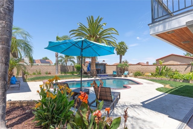 1225 Old Hickory Rd, Corona, CA 92882 - view of swimming pool with a fenced backyard and a patio area