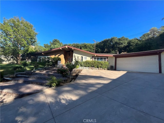 23714 Lawnside Dr, Newhall, CA 91321 - photo 1