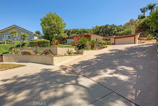 23714 Lawnside Dr, Newhall, CA 91321 - photo 7