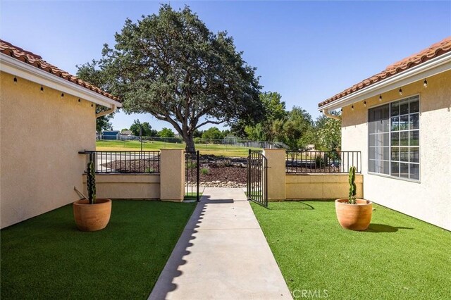 215 Meadowlark Rd, Paso Robles, CA 93446 - view of yard featuring a gate