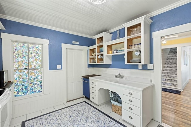 2725 W Sacramento Ave, Chico, CA 95973 - office space with a wainscoted wall, light tile patterned flooring, and ornamental molding