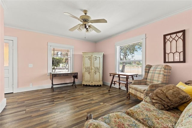 2725 W Sacramento Ave, Chico, CA 95973 - living area with plenty of natural light, crown molding, wood finished floors, and ceiling fan