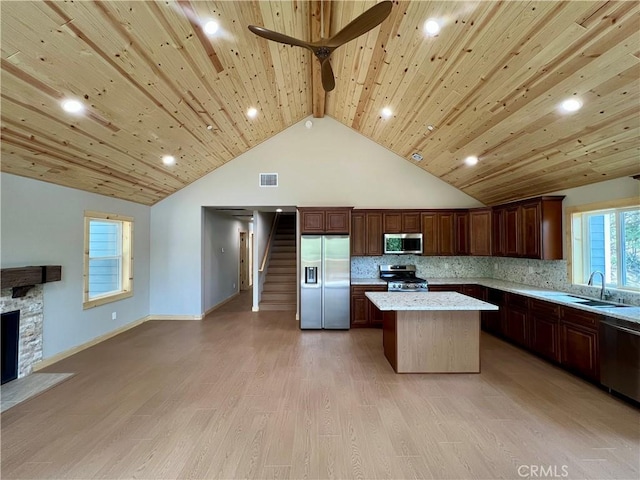 810 Villa Grove Ave, Big Bear City, CA 92314 - photo 11